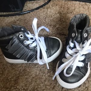 Toddler shoes